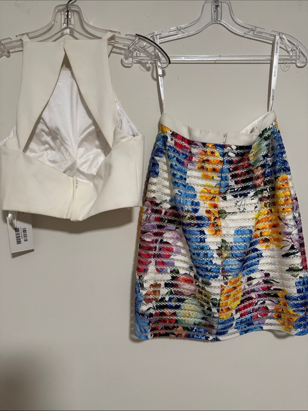 Jovani White Cropped Halter Camisole - Picture 3 of 5